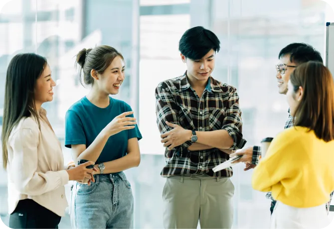 多様な国籍の学生たち