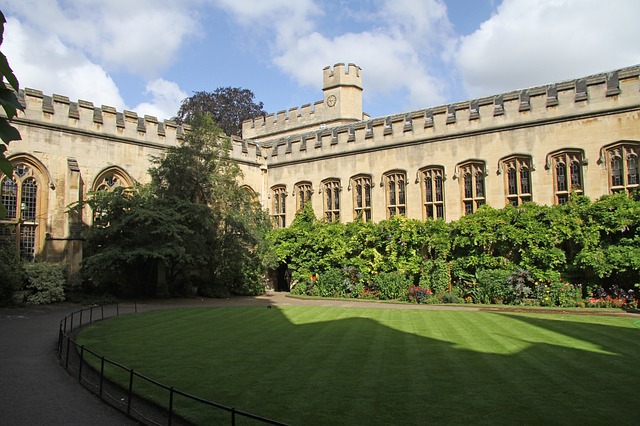 イギリスの大学院の特徴と入学の条件